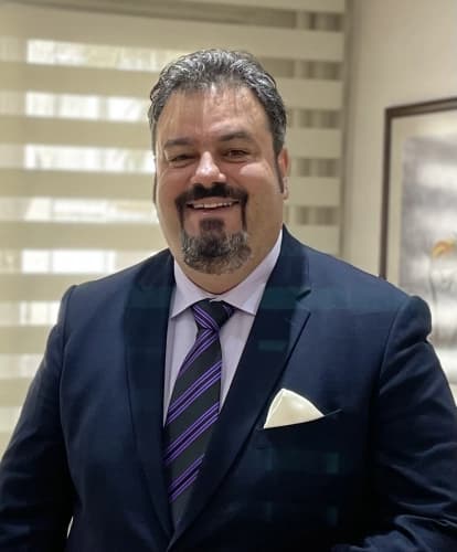 Uzm. Dr. Dt. Tolga Bıçakçı Profil Fotoğrafı