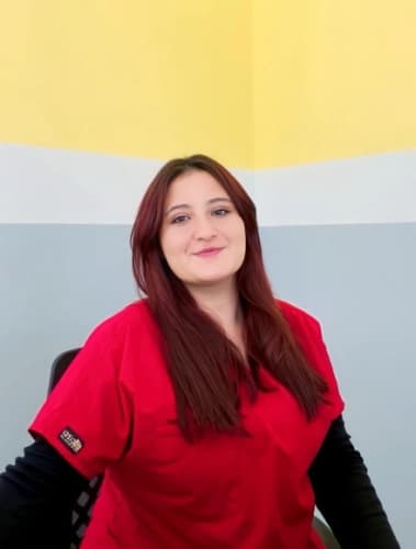 Dt. Canseli Yakar Profil Fotoğrafı
