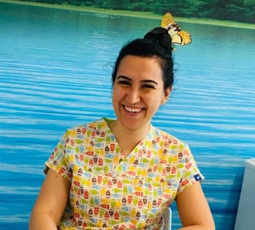 Dr. Dt. İpek Şahin Profil Fotoğrafı