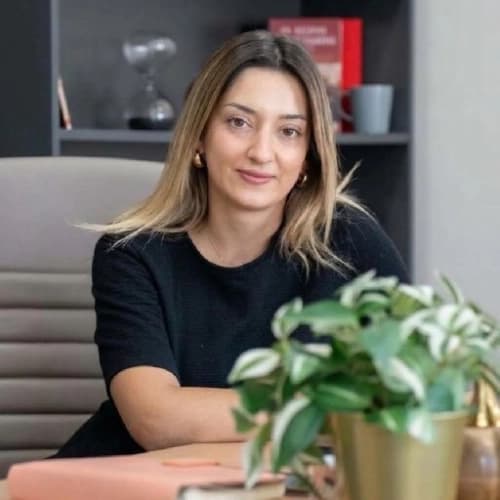 Klinik Psikolog Betül Şengül Tünek Profil Fotoğrafı