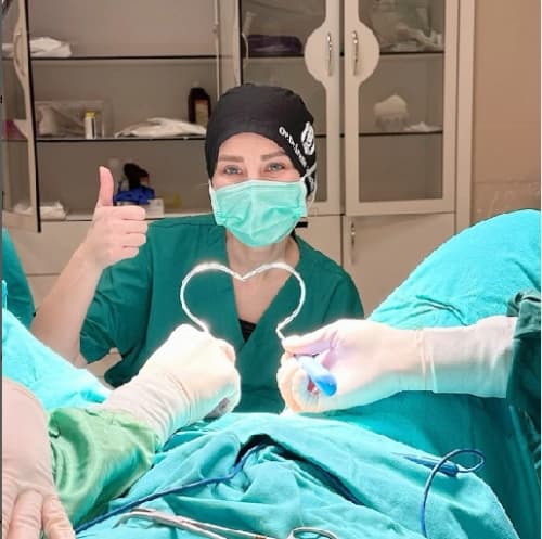 Op. Dr. İrem Yaman Profil Fotoğrafı