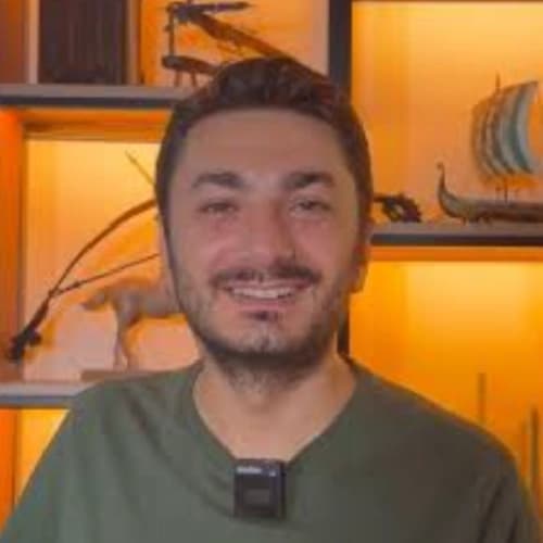 Doç. Dr. Dt. Mehmet Amuk Profil Fotoğrafı