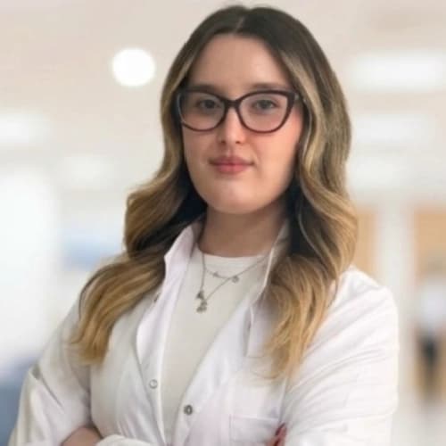 Dyt. Ayris Aydınoğlu