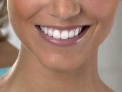 Dişleri beyazlatmadan daha beyaz göstermenin yöntemler