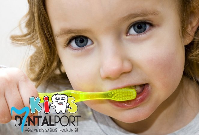 Çocuklarda diş fırçalama alışkanlığı kazanımı yaşı kaç olmalı?