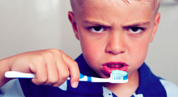 Çocuğuma dişlerini fırçalatamıyorum!