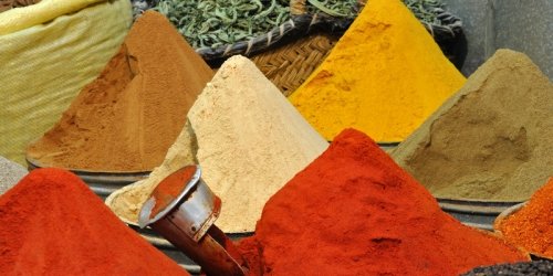 Baharatlı yiyecekler kanser ve diğer nedenlere bağlı yaşam kaybı riskinde azalma sağlayıp yaşam süresini uzatabilir mi?