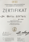 Dr. Dt. Betül Göfteci Diş Hekimi sertifikası