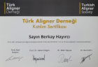 Uzm. Dt. Berkay Hayırcı Diş Hekimi sertifikası