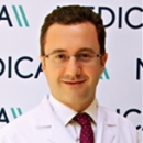 Op. Dr. Fatih Akova 