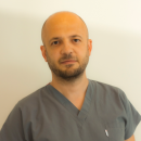 Dr. Dt. Alper Şenyüz Diş Hekimi