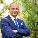 Doç. Dr. Öner Menteş 