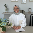 Doç. Dr. Büşra Olcay Öz Çocuk ve Ergen Psikiyatristi