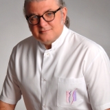 Op. Dr. Hakan Kılavuz