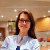 Dr. Elif Arabacı