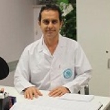 Op. Dr. Ahmet Bülent Akın