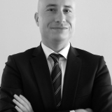Doç. Dr. Emin Evren Özcan