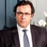 Prof. Dr. Öge Taşçılar