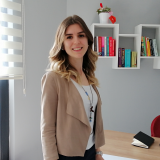 Uzm. Kl. Psk. Ayşegül Namdar Tekneci