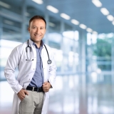 Op. Dr. Uğur Yaşar
