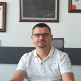 Uzm. Dr. Fahri Gülen
