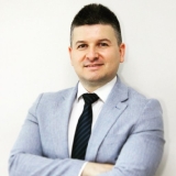 Doç. Dr. Refik Kunt