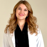 Op. Dr. Bengü Barış Akcan