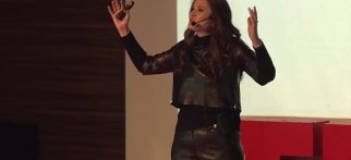 Fark Yaratmak mı? Farkın Kendisi Olmak mı? | Zerrin TÜFEKÇİ | TEDxYouth@ATA